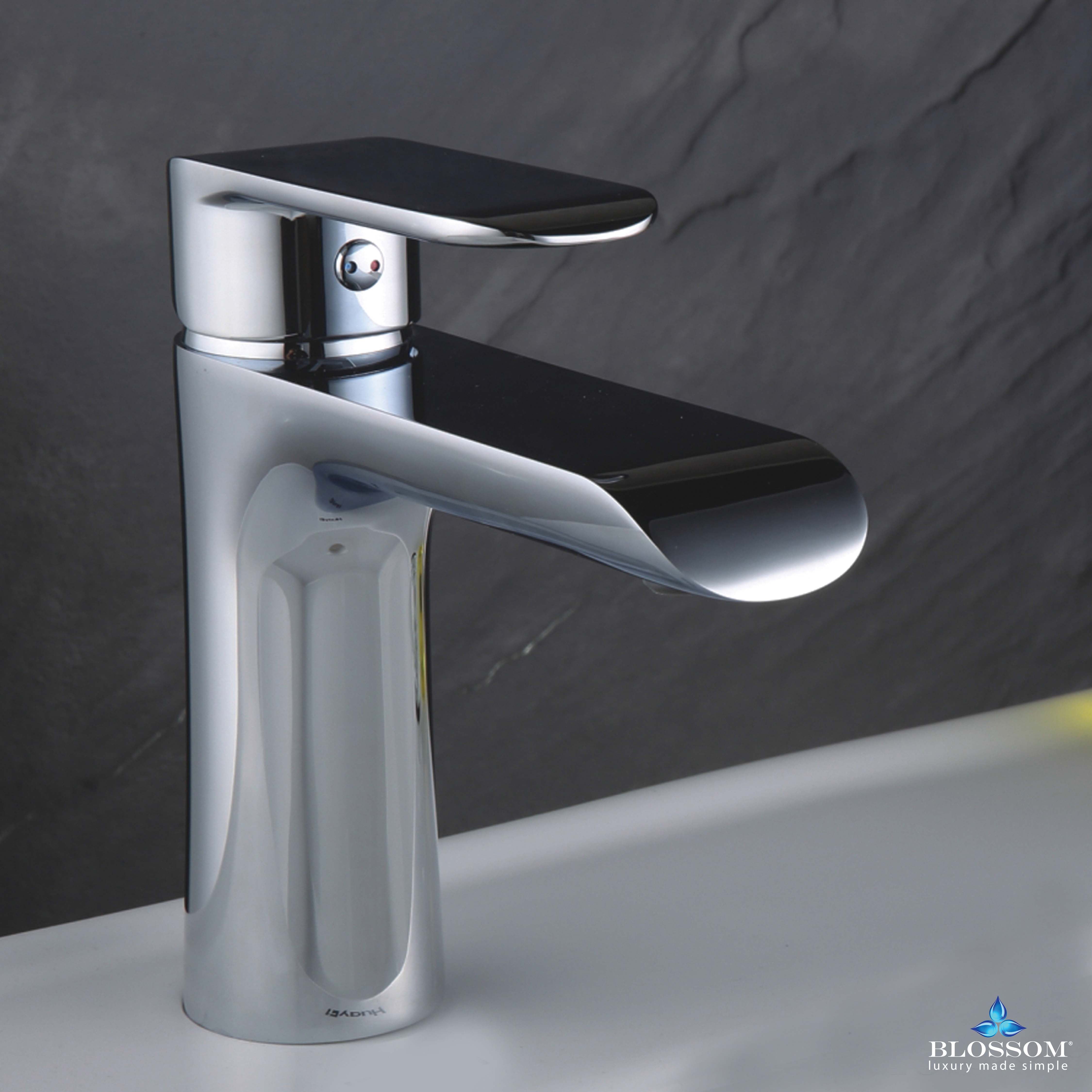 Single Handle Lavatory Faucet Cascade Vanity Plus