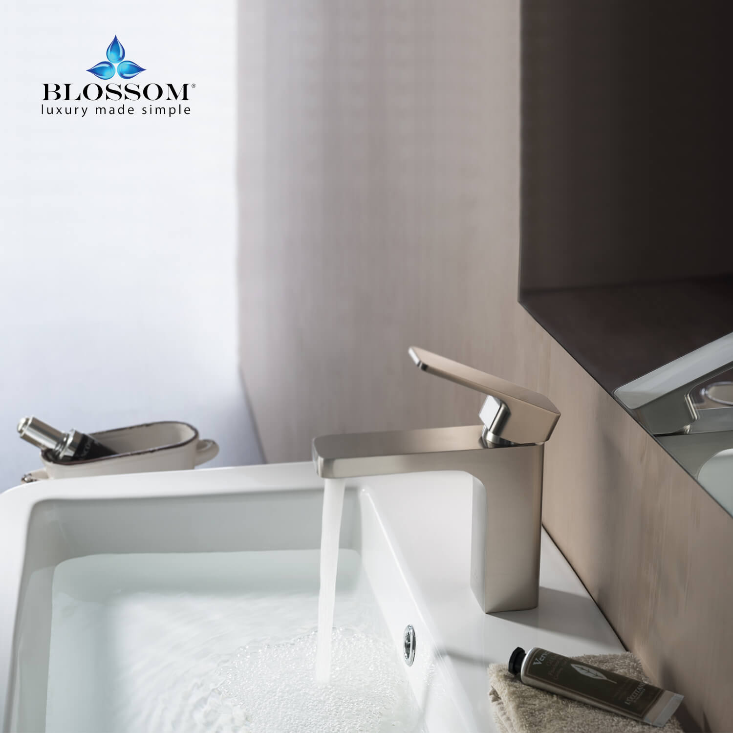 Single Handle Lavatory Faucet Genesis Vanity Plus