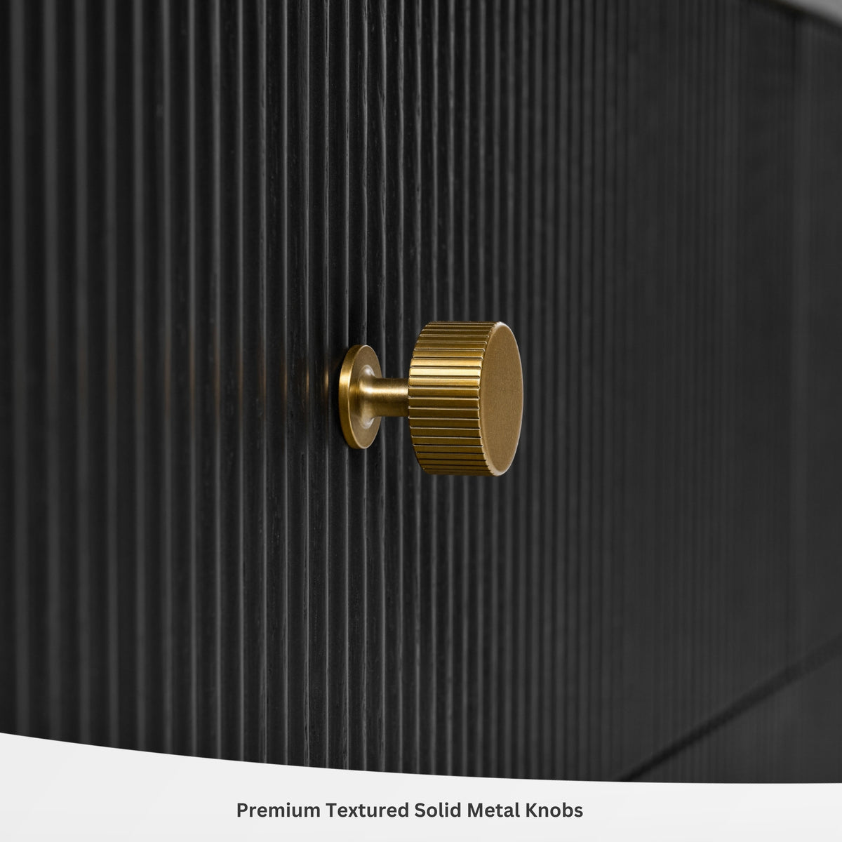 Momo Black Oak - hardware detail