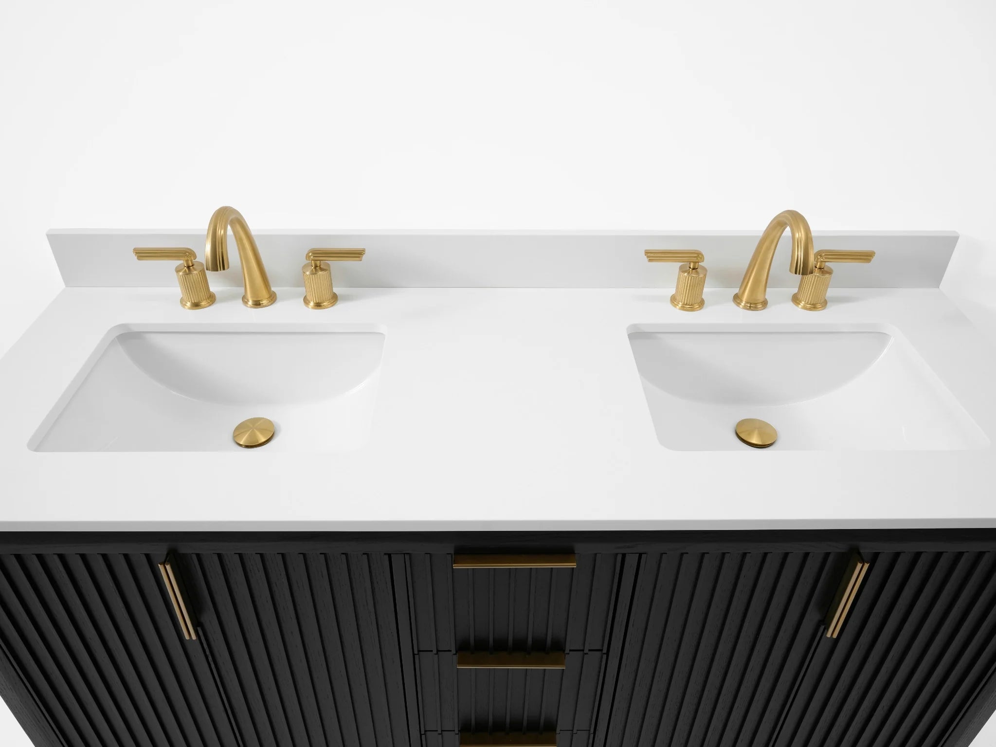 Turlington  60" Bath Vanity Set Finish with Alpine White Quartz Top